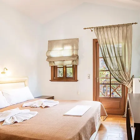Lejlighedshotel Kazaviti Luxury 4*