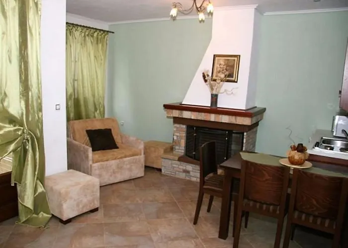 Kazaviti Luxury Aparthotel